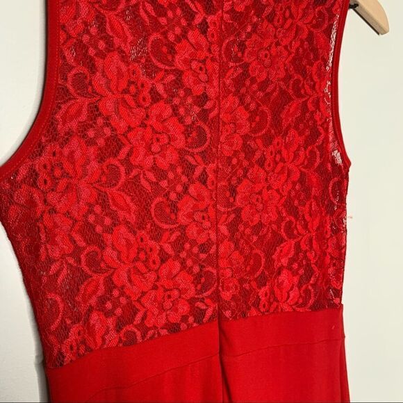 Red Lace Heart Formal Dress - Picture 5 of 6